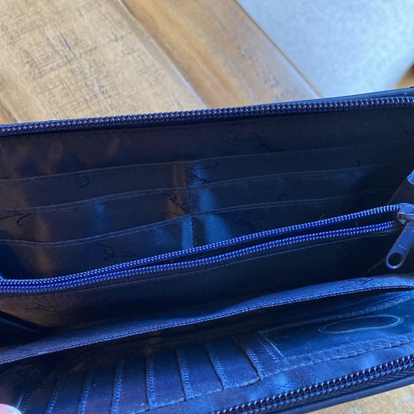 Vera Bradley Rio Stripe Magnetic Flap Crossbody Purse & Rio Stripe Zip Wristlet - Picture 13 of 16